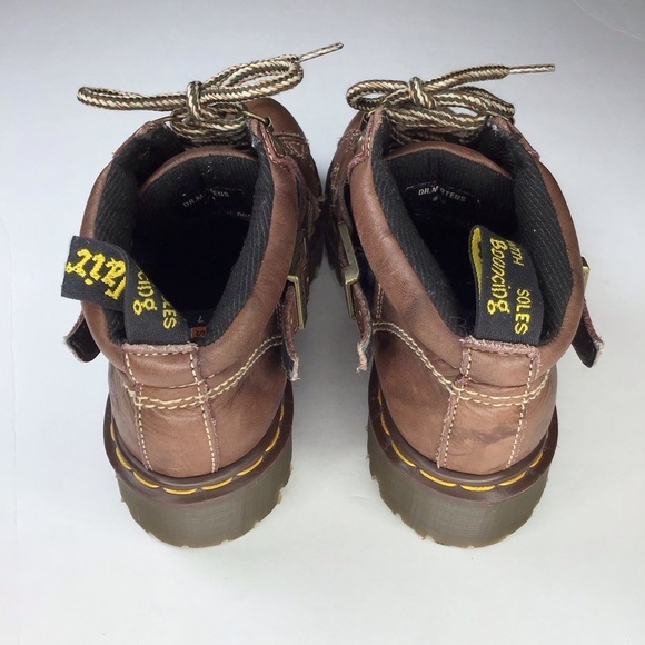 Vintage Made in England 9946 Doc Marten Brown Leather Criss Cross Boots Size 7. main image 6